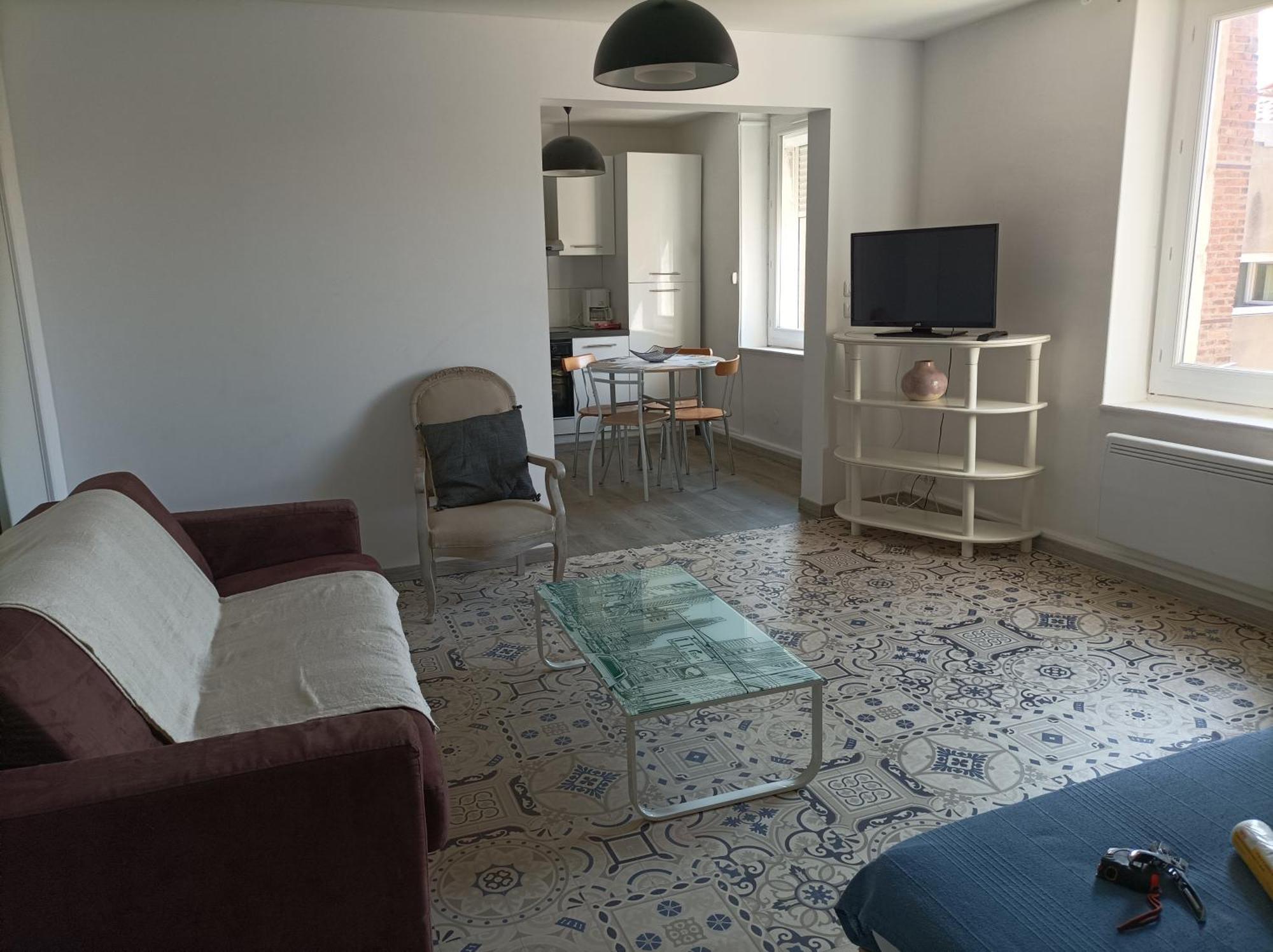 Saëns 5-T2 avec garage privé optionnel-Centre historique et plages à 16km ! Béziers Exterior foto